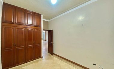 SE ALQUILA CASA TIPO COMERCIAL EN MACHALA