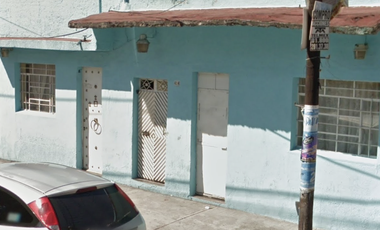 CASA EN VENTA EN BUENAS CONDICIONES. VENUSTIANO CARRANZA, CDMX. REMATE BANCARIO