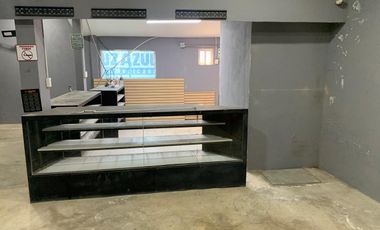 RENTA DE NAVE INDUSTRIAL CON OFICINAS EQUIPADAS Y LOCAL COMERCIAL ZONA FINSA