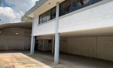 RENTA DE NAVE INDUSTRIAL CON OFICINAS EQUIPADAS Y LOCAL COMERCIAL ZONA FINSA
