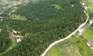 SE VENDE TERRENO EN ZHUCAY VIA TUTUPALI