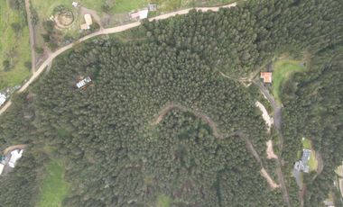 SE VENDE TERRENO EN ZHUCAY VIA TUTUPALI