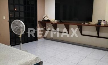 CASA EN VENTA Francisco de Montejo