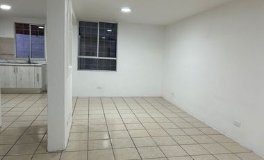 CASA EN VENTA EN FRACCIONAMIENTO EXCLUSIVO EN ZAVALETA.