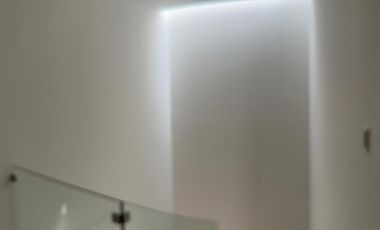 CASA EN VENTA EN LORETTA AL NORTE