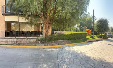 CASA EN VENTA EN LORETTA AL NORTE