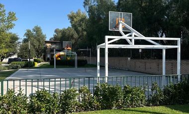 CASA EN VENTA EN LORETTA AL NORTE