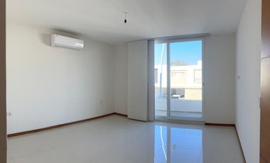 CASA EN VENTA EN LORETTA AL NORTE