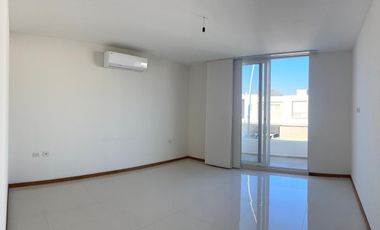 CASA EN VENTA EN LORETTA AL NORTE