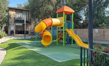 CASA EN VENTA EN LORETTA AL NORTE