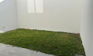 CASA EN VENTA EN LORETTA AL NORTE