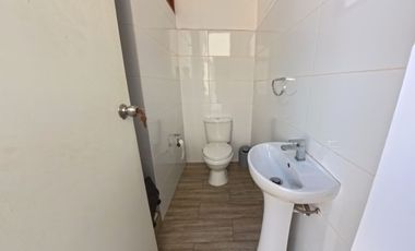DUPLEX TIPO CASITA FRENTE A PARQUE EN LAS LOMAS DE LA MOLINA VIEJA