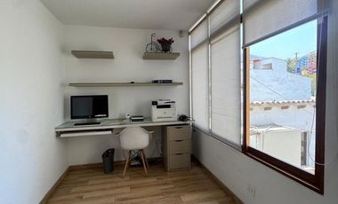 DUPLEX TIPO CASITA FRENTE A PARQUE EN LAS LOMAS DE LA MOLINA VIEJA