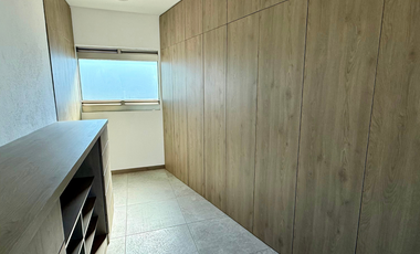 Casa en Tres Marías | 4 Recámaras | 2 Filtros de Seguridad |200 m² | Jardín Grande