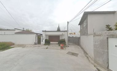 VENTA CASA EN CALLE MEZQUITE ESTANCIAS DE SAN JUAN BAUTISTA MONCLOVA  SOLO CONTADO REMATE