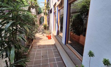 Casa en Venta en La Conchita, Coyoacán Amplia e iluminada.