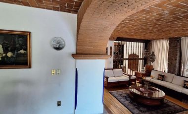 Casa en Venta en La Conchita, Coyoacán Amplia e iluminada.