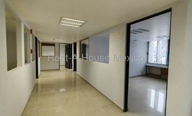 Edificio Comercial en Venta en Iztapalapa, 	San Miguel