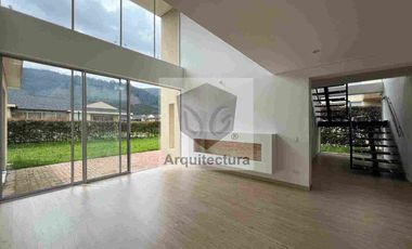 Espectacular CASA PARA ESTRENAR en Quintas del Molino