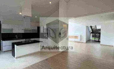 Espectacular CASA PARA ESTRENAR en Quintas del Molino