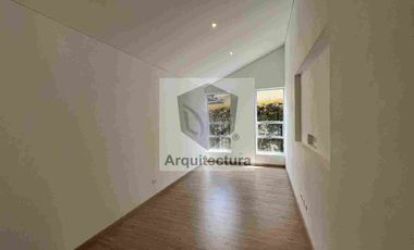 Espectacular CASA PARA ESTRENAR en Quintas del Molino