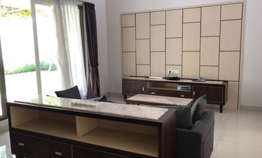 Disewakan Rumah Mewah Siap Huni di Emerald Mansion, Lippo Cikarang!