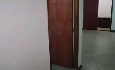 VENDO CASA EN FLORIDA NUEVA LAURELES