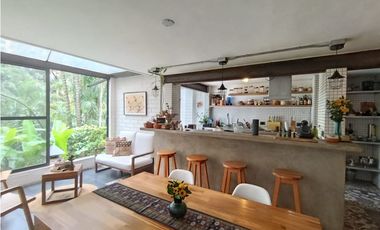 VENDO CASAEN EL POBLADO LOMA LOS PARRAS