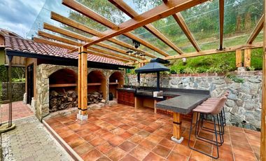 En Venta Lujosa Casa en Sayausi