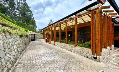 En Venta Lujosa Casa en Sayausi