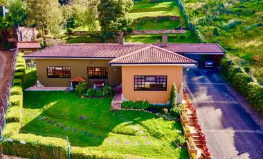 En Venta Lujosa Casa en Sayausi