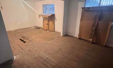 Se Vende Casa para Remodelar en La Cisterna