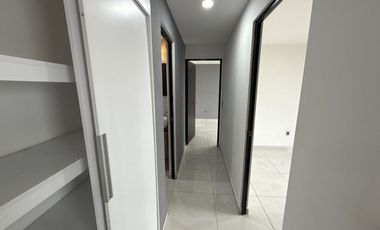 Departamento en RENTA en Torres Colón frente a estación del tren ligero