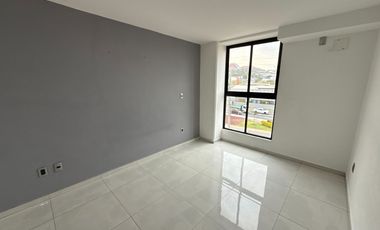 Departamento en RENTA en Torres Colón frente a estación del tren ligero