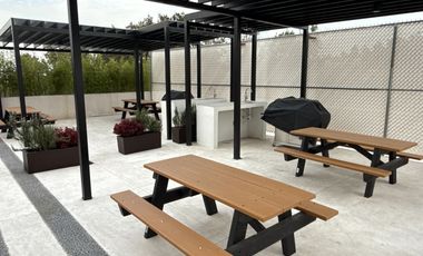 Departamento en RENTA en Torres Colón frente a estación del tren ligero