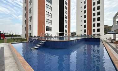 Departamento en RENTA en Torres Colón frente a estación del tren ligero