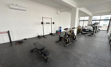 Departamento en RENTA en Torres Colón frente a estación del tren ligero