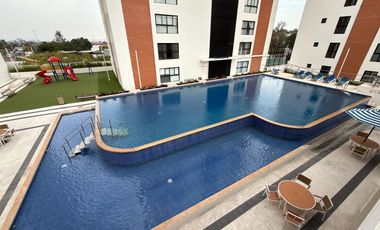 Departamento en RENTA en Torres Colón frente a estación del tren ligero