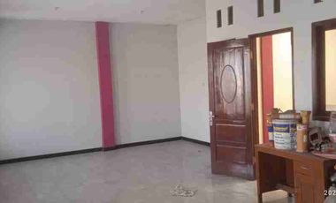 Jual Rumah Usaha / Ruko
Raya Wage Aloha
Taman Sidoarjo

Luas tanah : 163m2
Dimensi : 10x16.3
Luas bangunan : 200m2
Lantai : 2
Kmr tidur : 1+1
Kmr mandi : 1+1
PLN : 2.200
Air : Sumur
Row jln : 6m
Surat : SHM

*Harga 2,5 Miliar
*Turun Harga 1.8 Miliar*