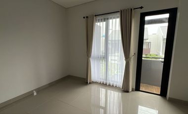 Rumah Freya Premium Disewakan Include Gorden di Cluster Flora Summarecon