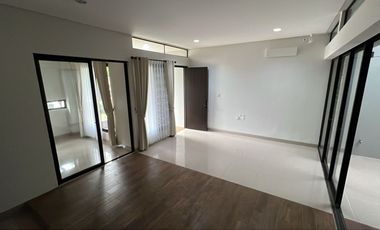 Rumah Freya Premium Disewakan Include Gorden di Cluster Flora Summarecon