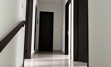 Rumah Freya Premium Disewakan Include Gorden di Cluster Flora Summarecon