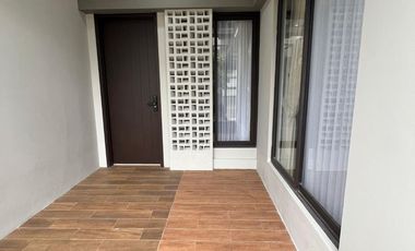 Rumah Freya Premium Disewakan Include Gorden di Cluster Flora Summarecon