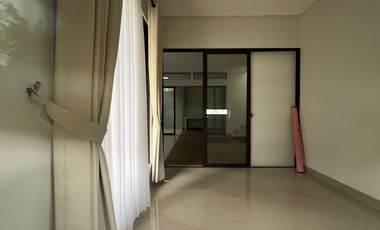 Rumah Freya Premium Disewakan Include Gorden di Cluster Flora Summarecon