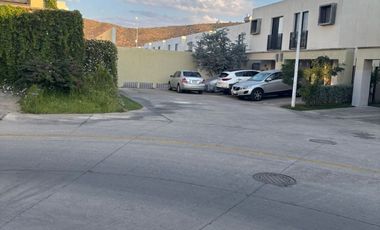 Casa en renta en Fracc Adamar coto Juchitlan