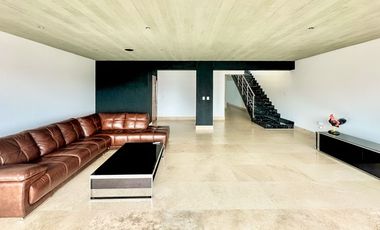 Penthouse de Lujo en San Isidro. A pocos metros de Dasso, San Isidro.