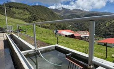 Venta de Hacienda con Ganado y Maquinaria en Cotacachi, 66 hectáreas