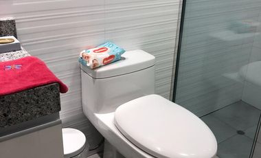 Departamento Dúplex con VISTA INTERIOR, Muy Iluminado y Finos Acabados.