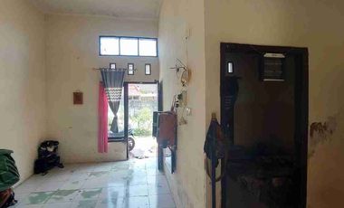 Jual Rumah Murah

Gemurung Gedangan
Sidoarjo

Luas 94m2 ( 6x15 )
LB Tipe 36
KT 2 KM 1
Hadap Selatan
PLN 1300
Row jln 6m
Surat SHM

*Turun Harga 415 Juta*