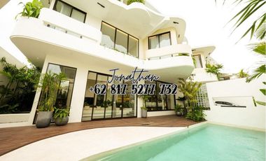 Dijual 4 Unit Villa Mewah di Lokasi Prestisius Bali Dekat Kuta dan Seminyak -  VSFE